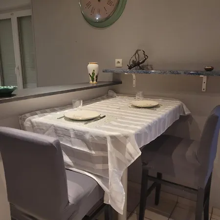 Appartement Cosy Dans Beau Village De Champagne Cormicy Exterior foto